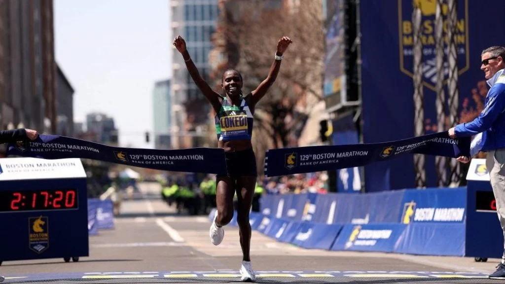 要不然五大联赛集体给非洲足协转账吧，这非洲杯时间太折磨了