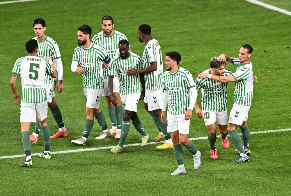 程进：弗兰克希望球迷不只是记得他一人，继续支持新一代球员